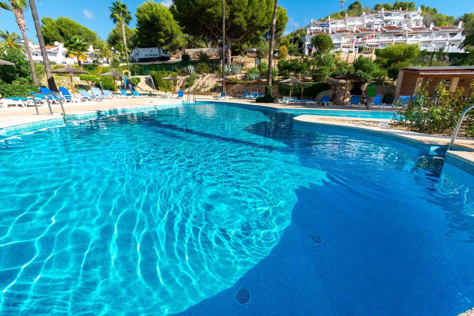 3 slaapkamer Rijtjeshuis te koop in Alfaz del Pi / L'Alfas del Pi met zwembad - € 250.000 (Ref: 9296810)