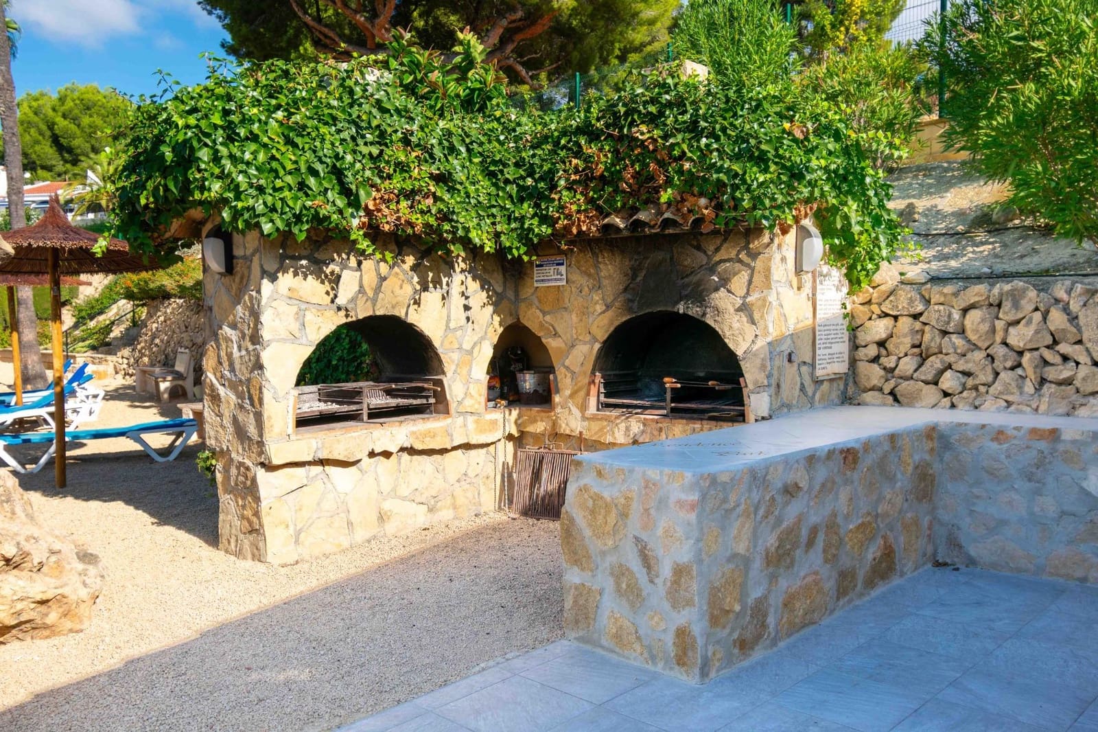 3 slaapkamer Rijtjeshuis te koop in Alfaz del Pi / L'Alfas del Pi met zwembad - € 250.000 (Ref: 9296810)