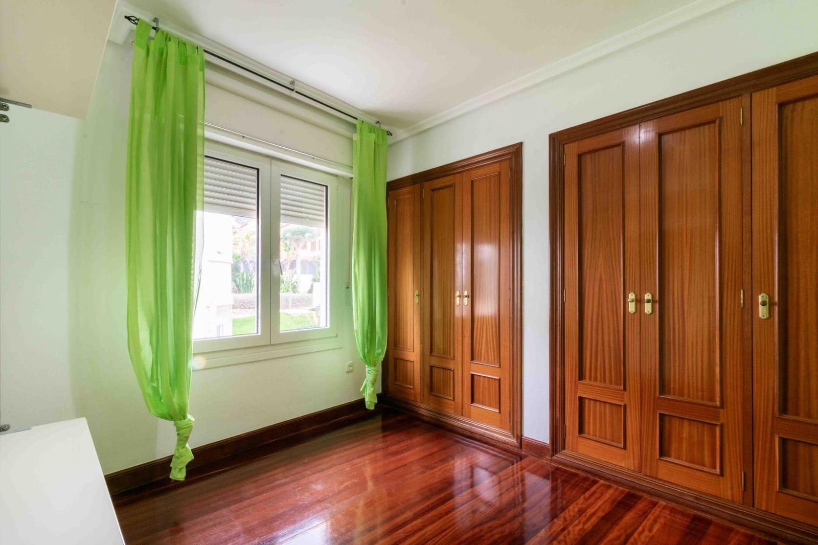 5 chambre Villa/Maison Semi-Mitoyenne à vendre à Albir avec piscine - 540 000 € (Ref: 9308472)