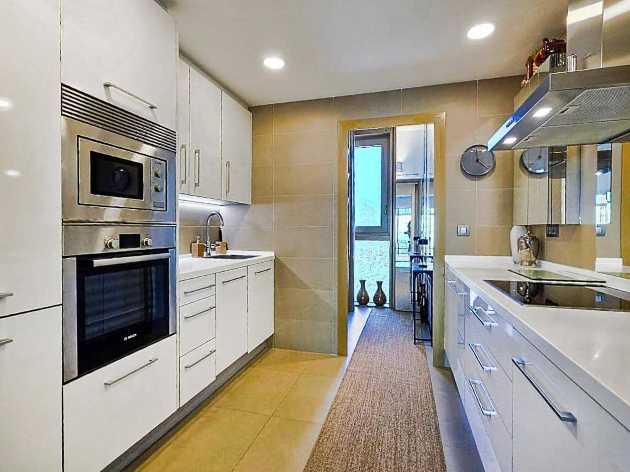 2 sypialnia Apartament na sprzedaż w Benidorm z basenem garażem - 579 000 € (Ref: 9321843)