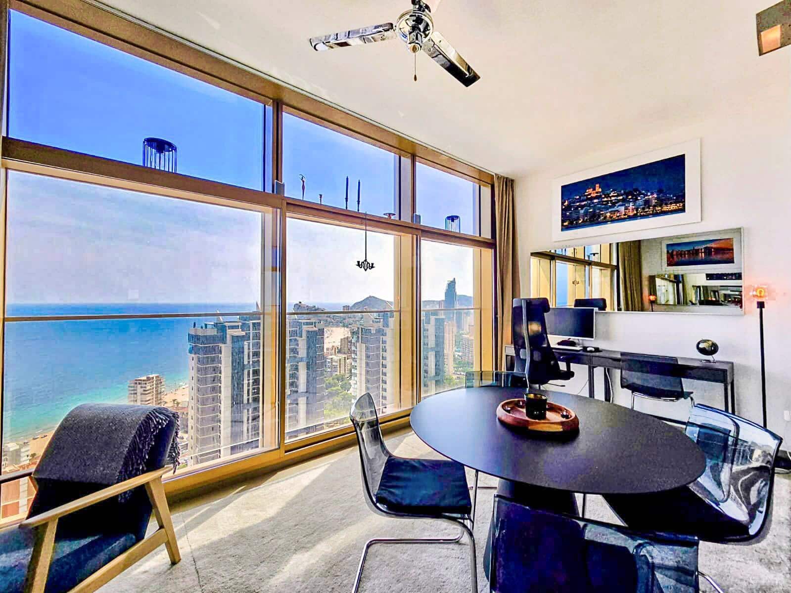 2 sypialnia Apartament na sprzedaż w Benidorm z basenem garażem - 579 000 € (Ref: 9321843)