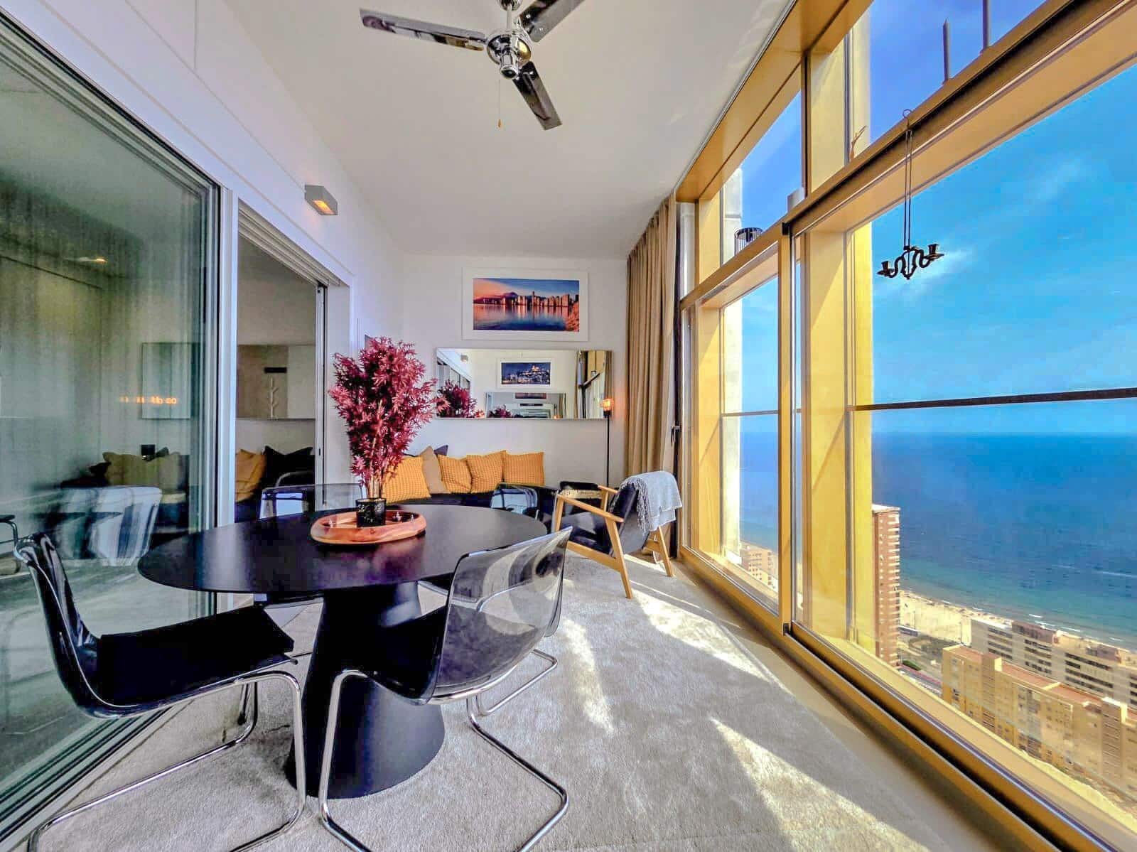 2 sypialnia Apartament na sprzedaż w Benidorm z basenem garażem - 579 000 € (Ref: 9321843)