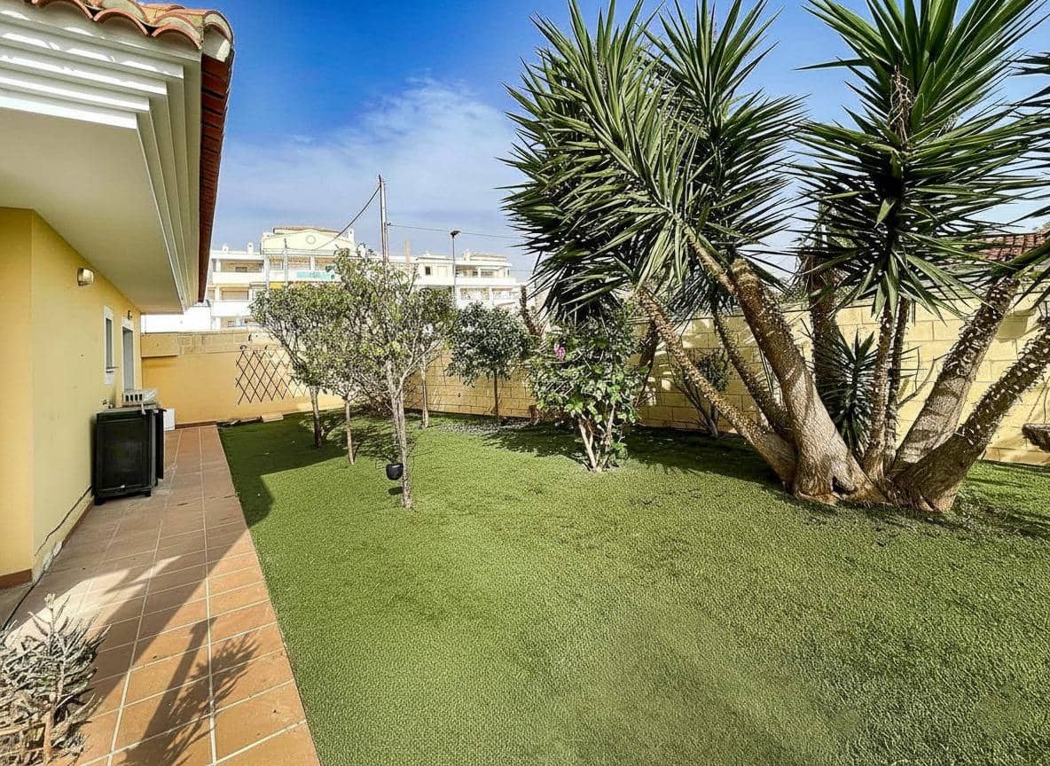 2 soverom Leilighet til salgs i Albir med svømmebasseng garasje - € 499 000 (Ref: 9403331)