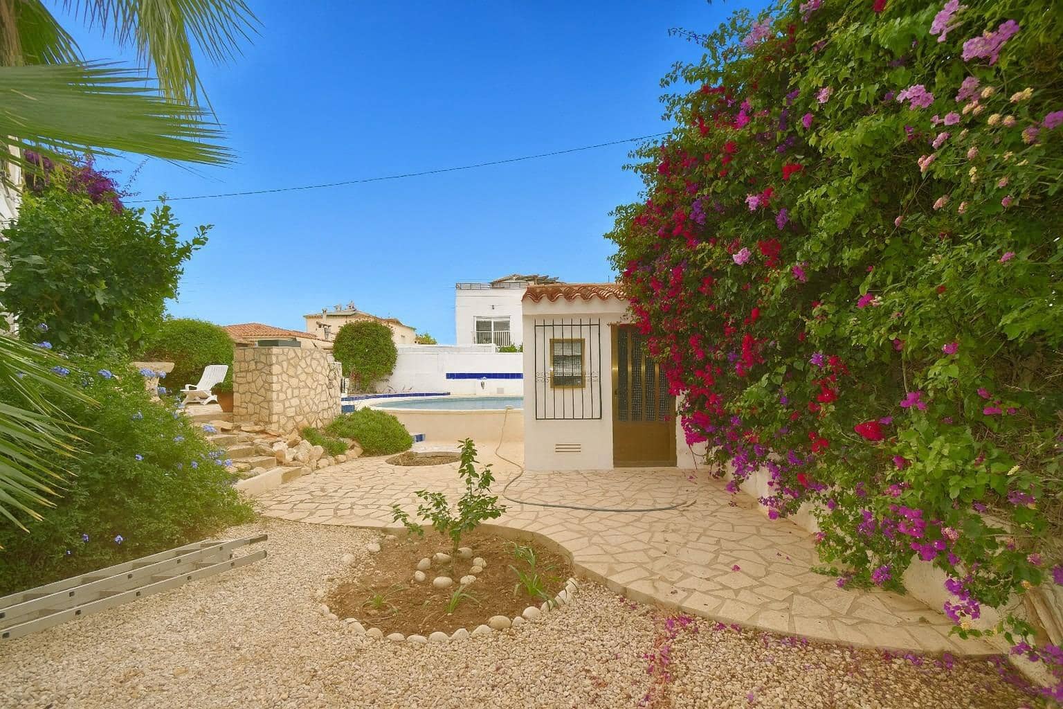 3 Zimmer Reihenhaus zu verkaufen in Albir mit Pool - 699.000 € (Ref: 9431036)