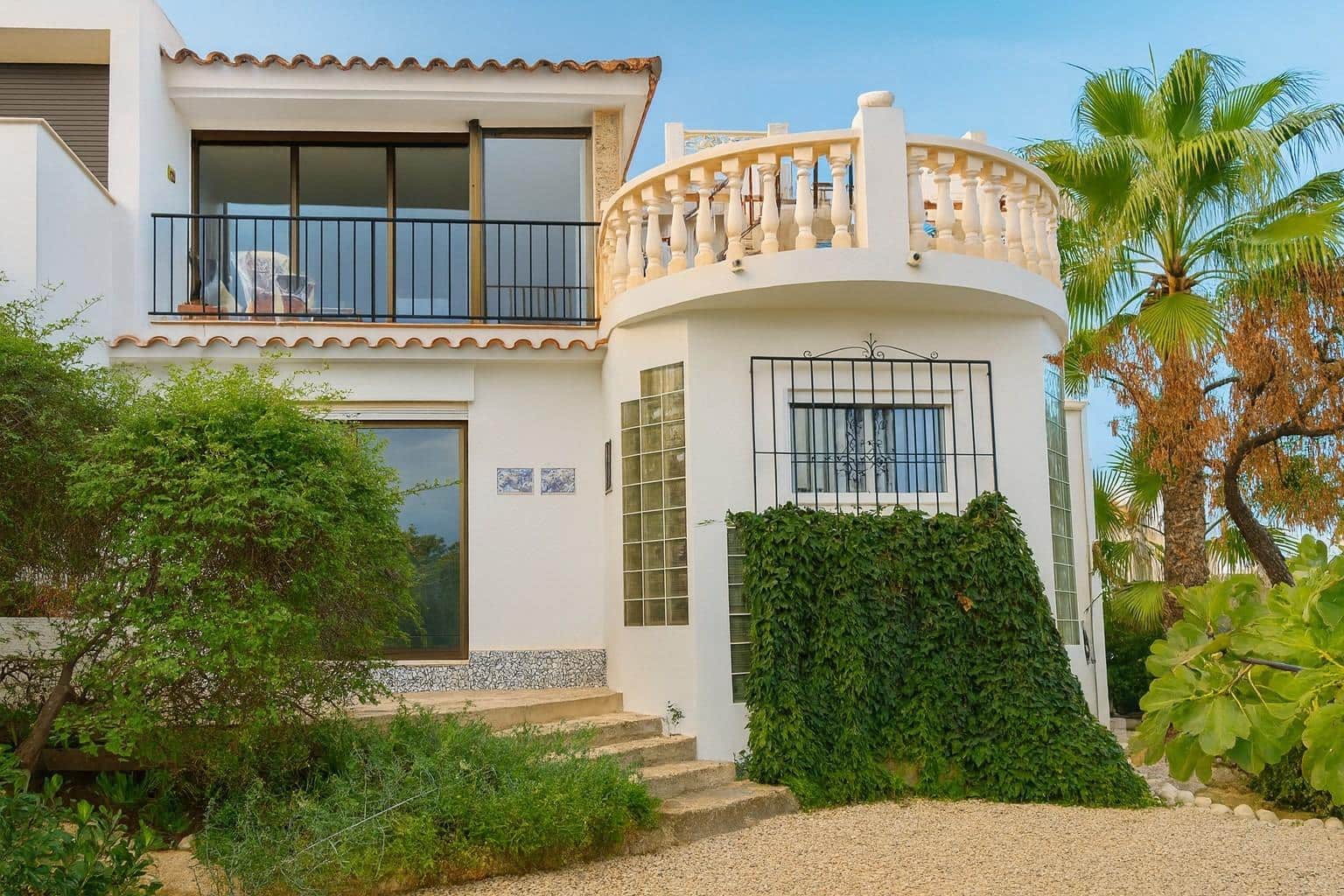 3 Zimmer Reihenhaus zu verkaufen in Albir mit Pool - 699.000 € (Ref: 9431036)