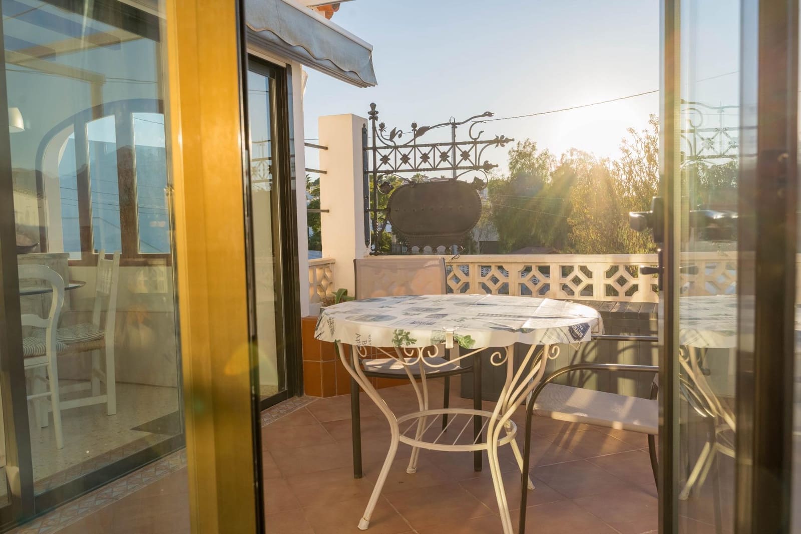 3 Zimmer Reihenhaus zu verkaufen in Albir mit Pool - 699.000 € (Ref: 9431036)