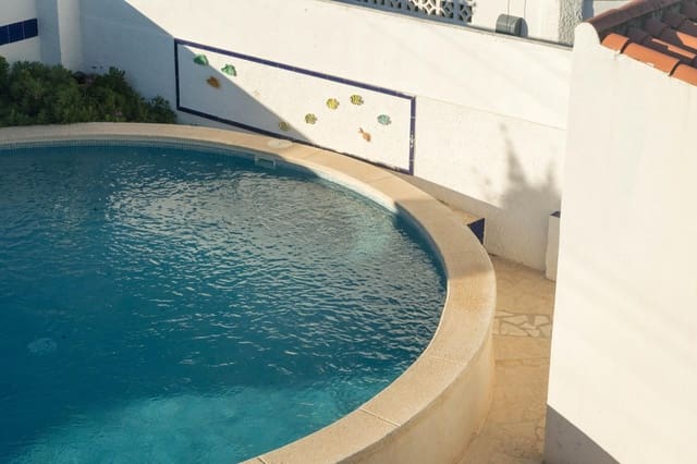 3 sovrum Radhus till salu i Albir, Alfaz del Pi / L'Alfàs del Pi med pool - 649 000 € (Ref: 9431036)