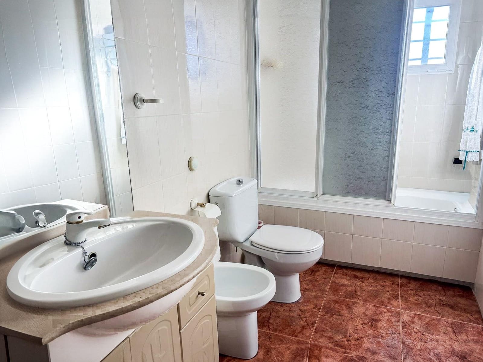 3 soverom Kjedet enebolig til salgs i Alfaz del Pi / L'Alfas del Pi med svømmebasseng garasje - € 460 000 (Ref: 9438550)