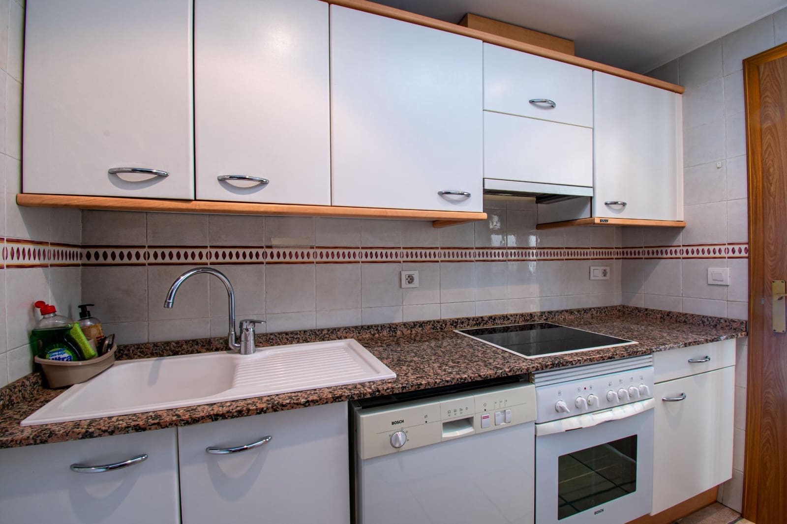 1 sovrum Lägenhet till salu i Albir med pool garage - 275 000 € (Ref: 9462016)