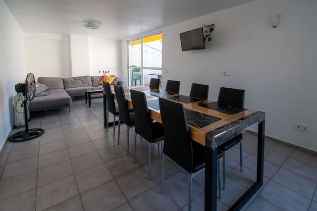 4 soverom Leilighet til leie i Benidorm - € 1 400 (Ref: 9468442)