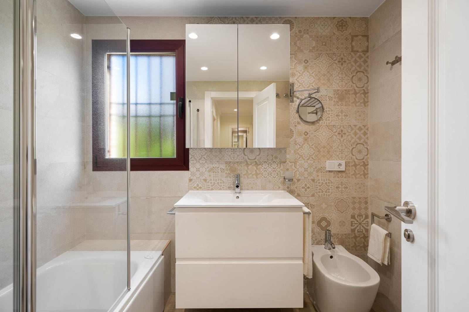 Appartement de 2 chambres à louer à Albir avec piscine - 1 950 € (Ref: 9474154)