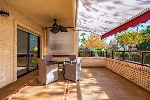 2 quarto Apartamento para arrendar em Albir, Alfaz del Pi / L'Alfàs del Pi com piscina - 1 950 € (Ref: 9474154)