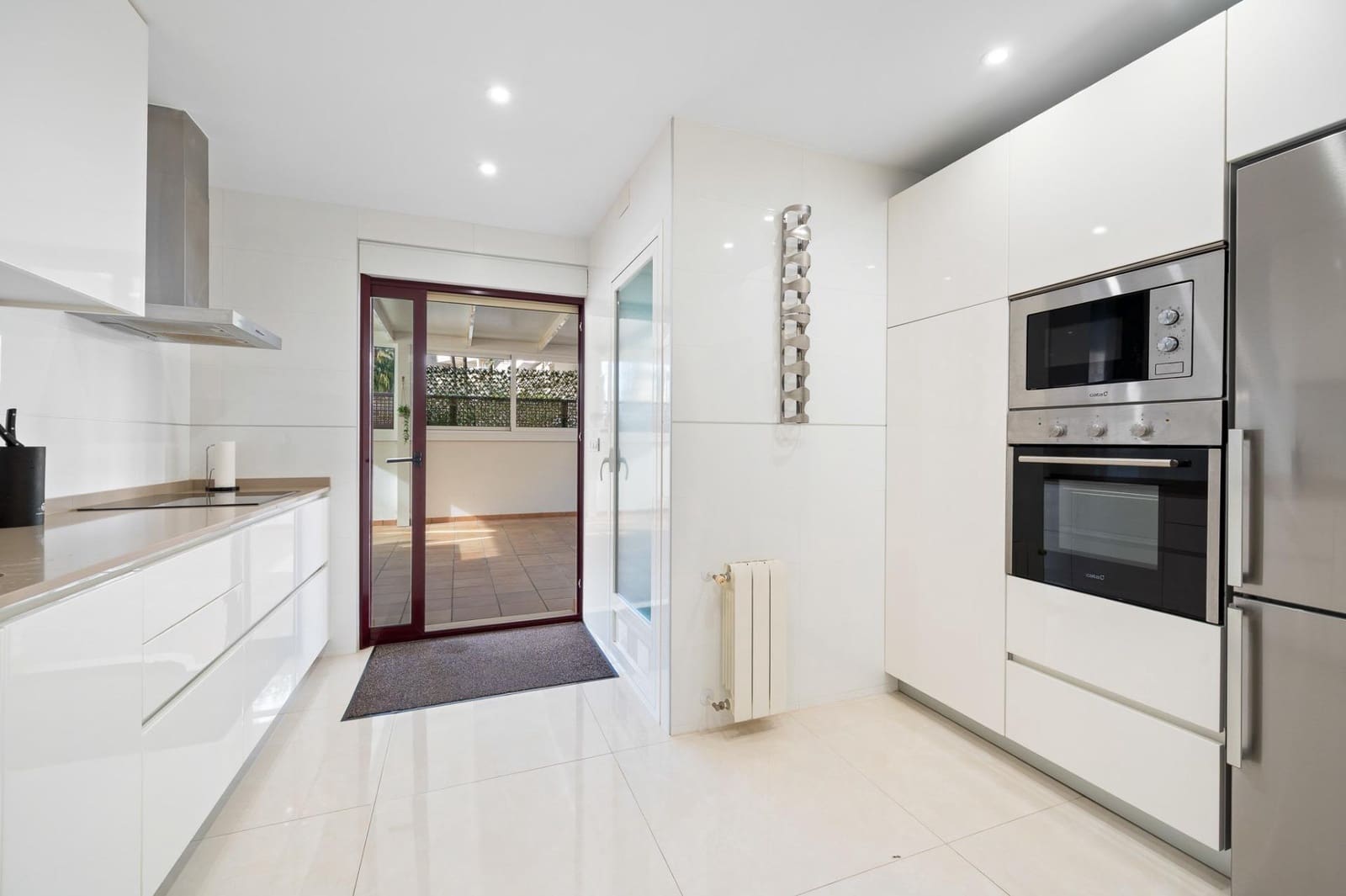 2 Zimmer Apartment zu vermieten in Albir mit Pool - 2.200 € (Ref: 9474155)