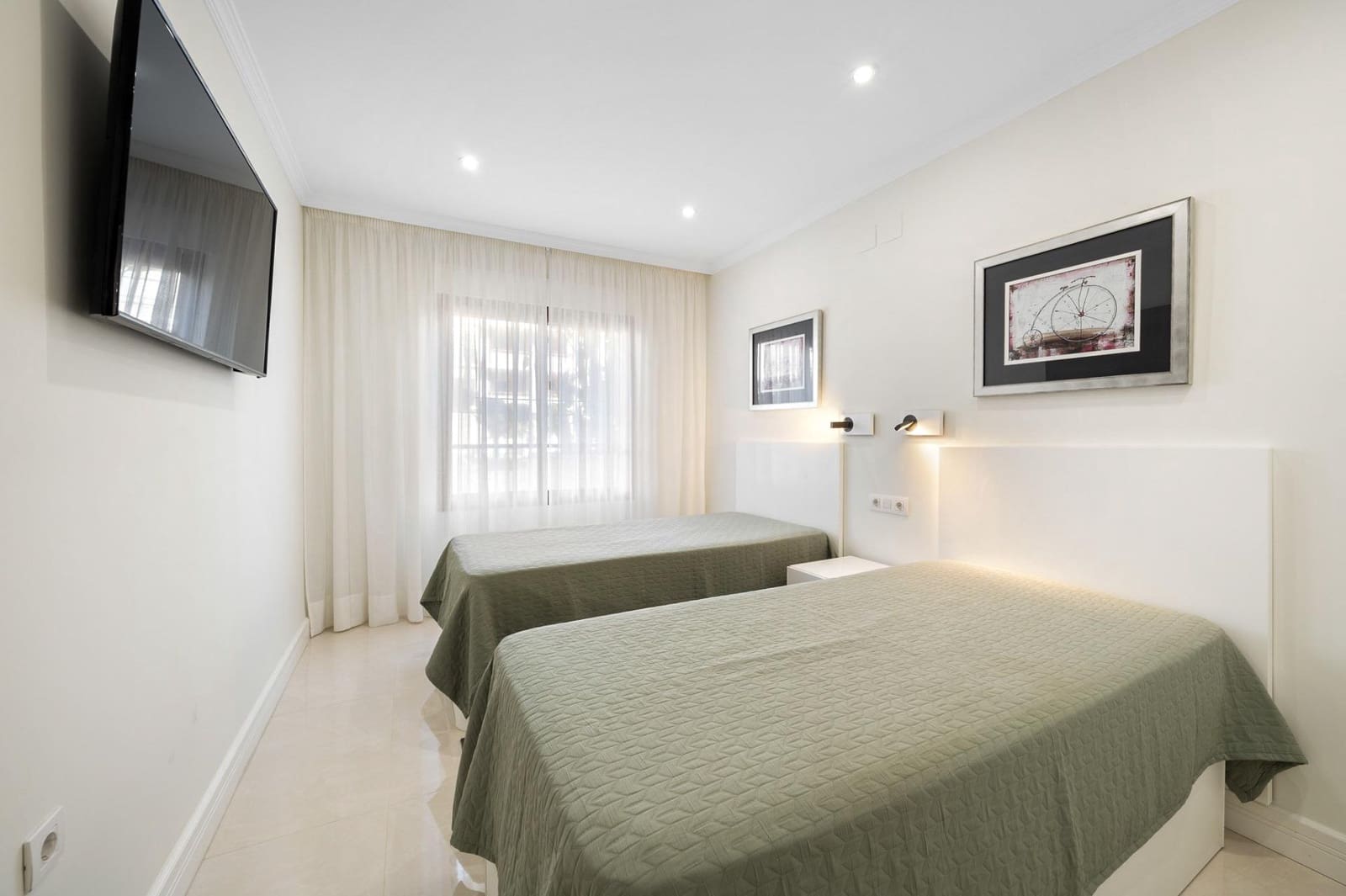 2 Zimmer Apartment zu vermieten in Albir mit Pool - 2.200 € (Ref: 9474155)