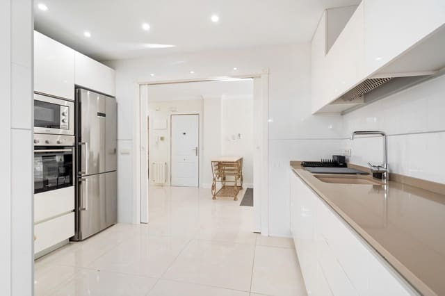 2 soverom Leilighet til leie i Albir, Alfaz del Pi / L'Alfàs del Pi med svømmebasseng - € 2 200 (Ref: 9474155)