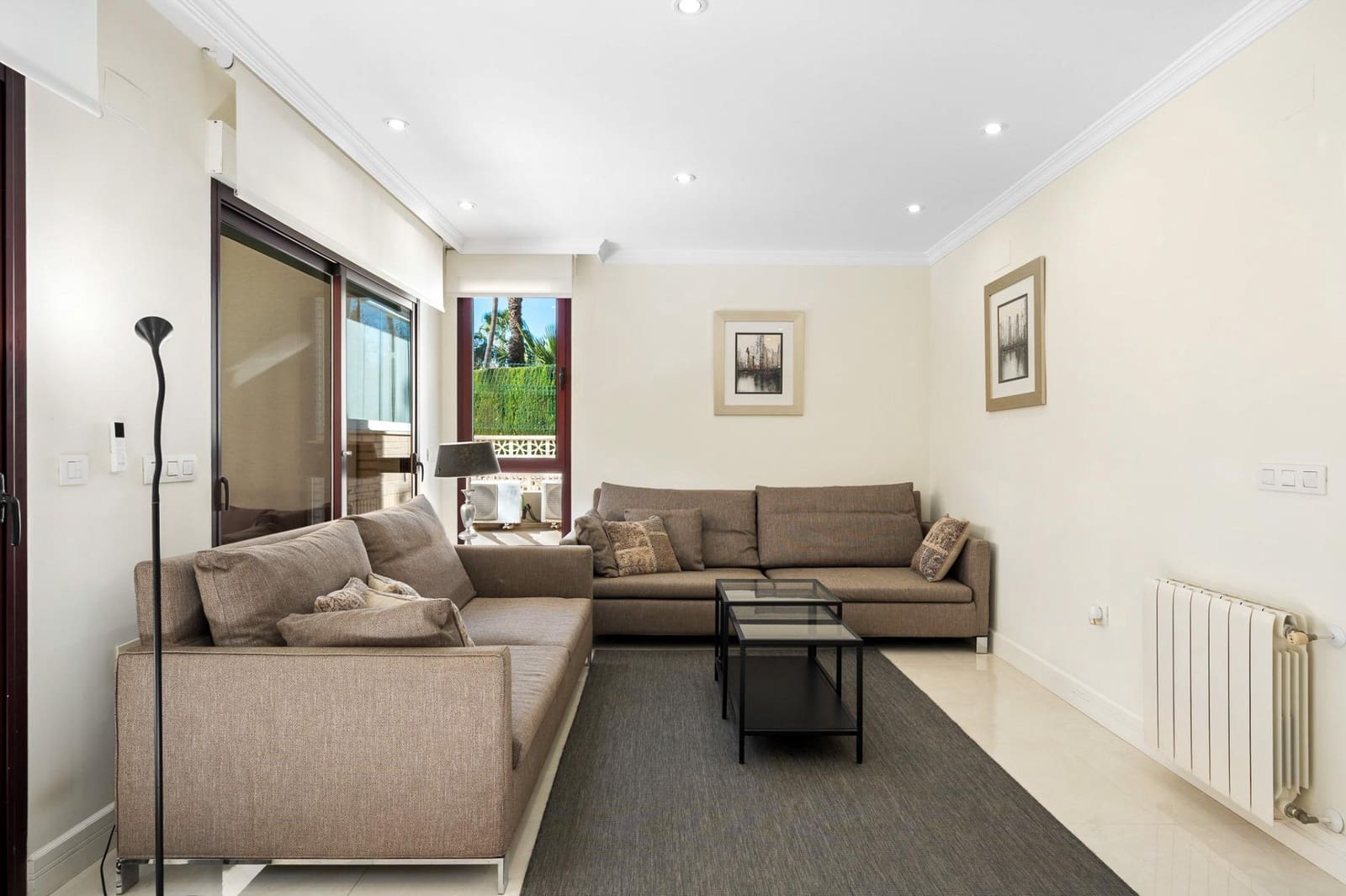 2 Zimmer Apartment zu vermieten in Albir mit Pool - 2.200 € (Ref: 9474155)