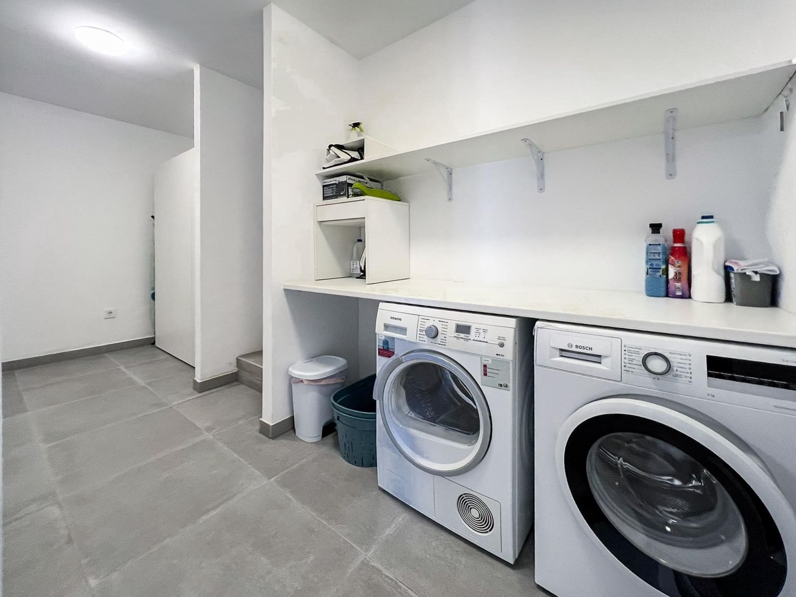 2 soveværelse Rækkehus til salg i Albir med swimmingpool - € 575.000 (Ref: 9491282)