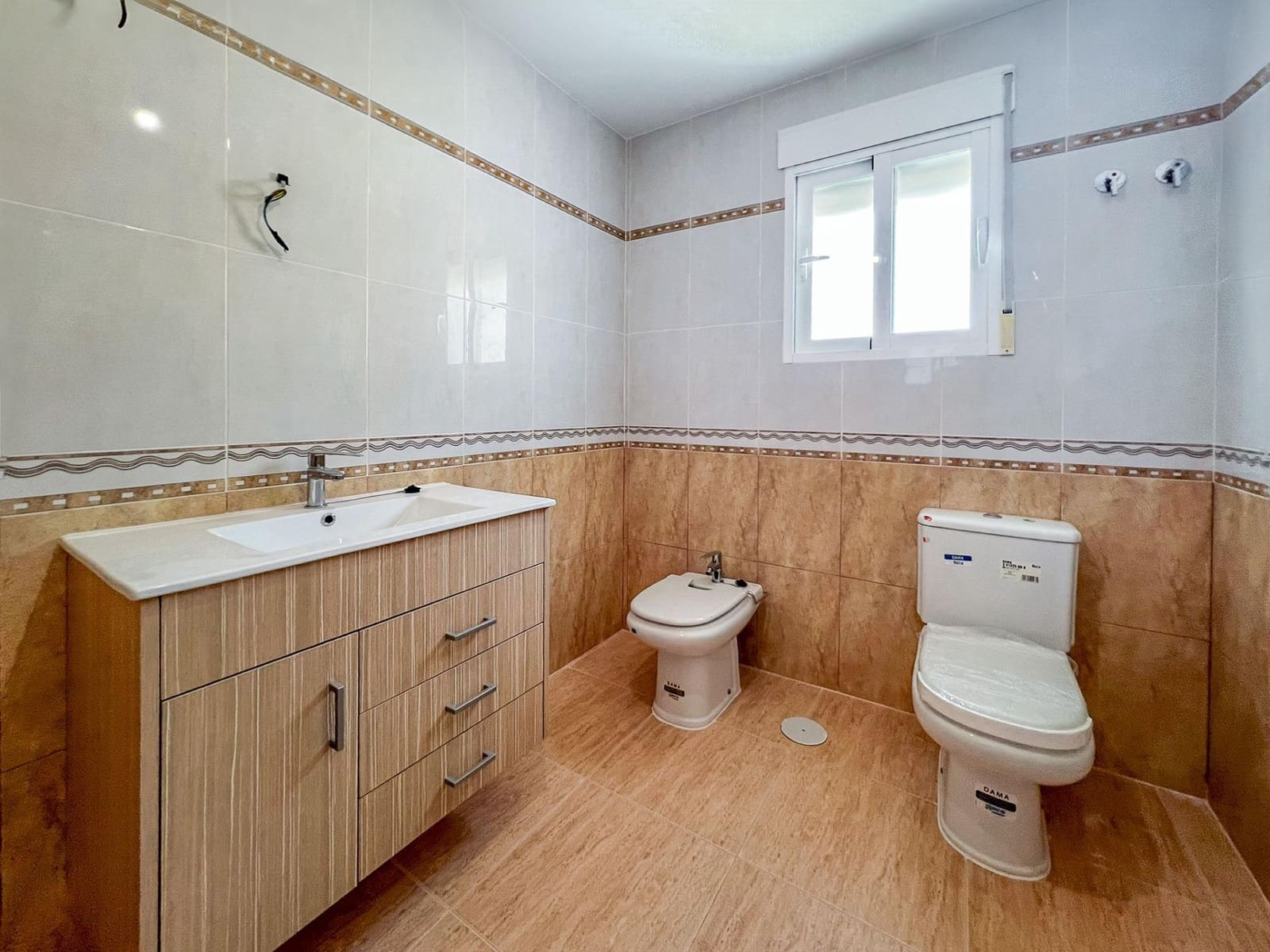 4 bedroom Villa for sale in Alfaz del Pi / L'Alfas del Pi with pool garage - € 745,000 (Ref: 9494541)