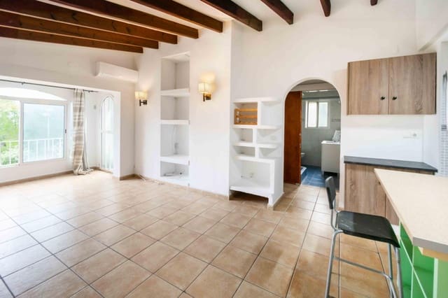 2 slaapkamer Rijtjeshuis te koop in La Nucia met zwembad - € 260.000 (Ref: 9518855)