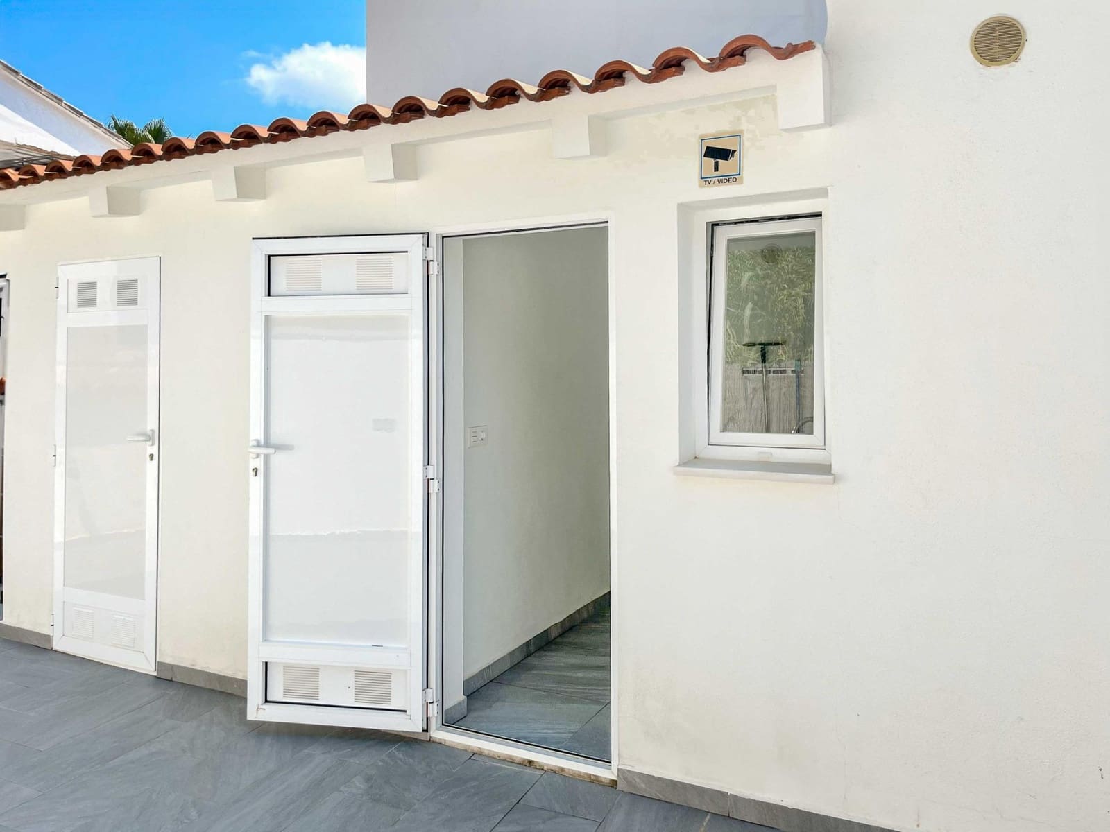 3 bedroom Semi-detached Villa for sale in Albir with pool - € 720,000 (Ref: 9530451)