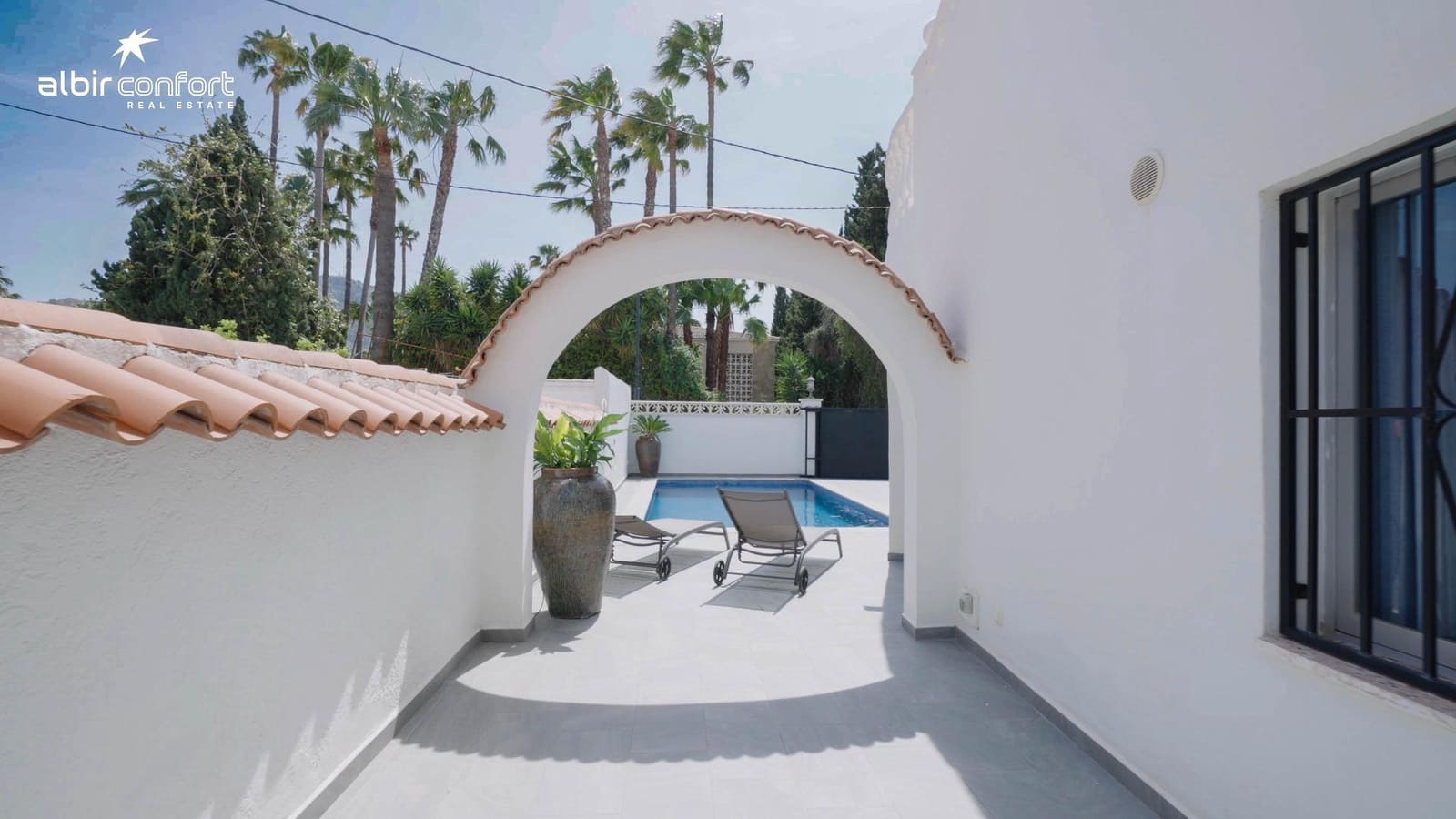 3 quarto Moradia Geminada para venda em Albir com piscina - 695 000 € (Ref: 9530451)