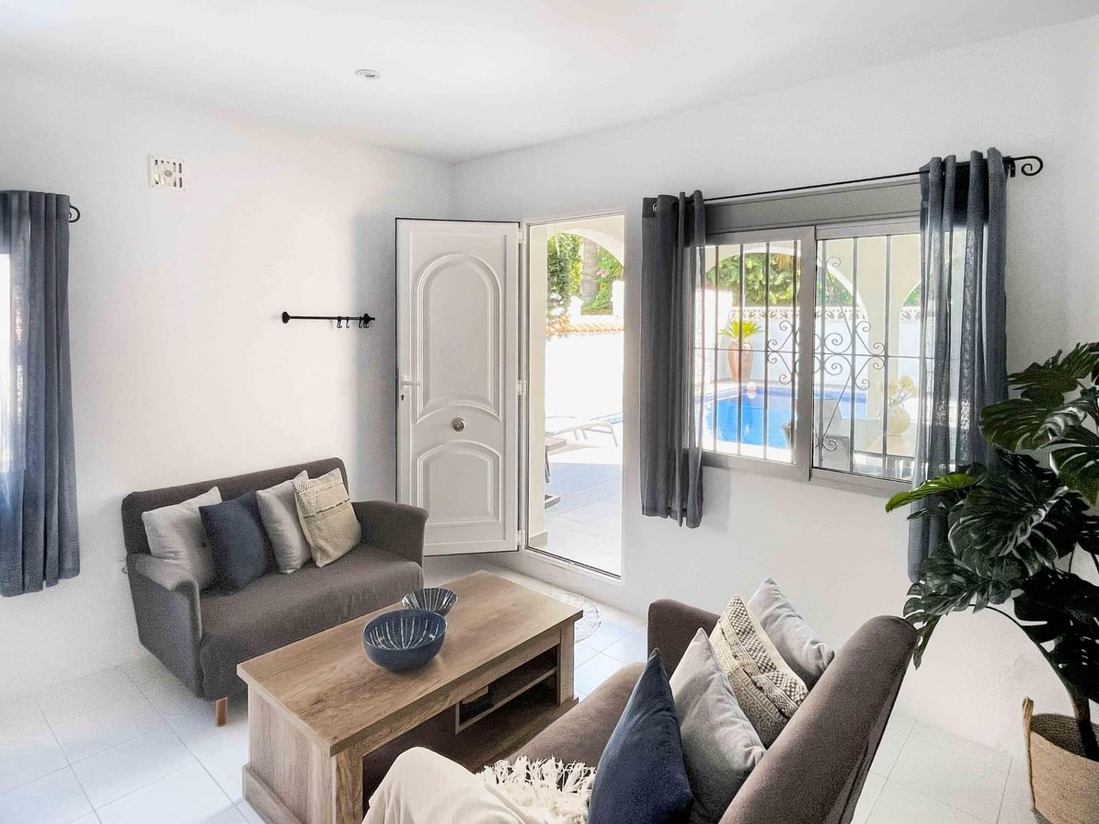 3 quarto Moradia Geminada para venda em Albir com piscina - 695 000 € (Ref: 9530451)