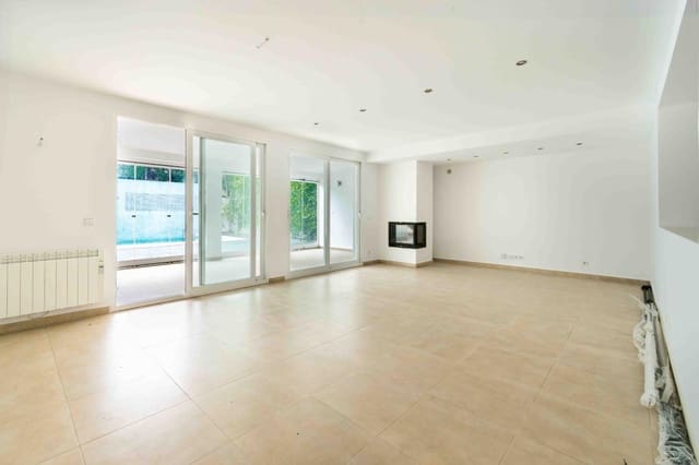 4 soverom Kjedet enebolig til salgs i Albir, Alfaz del Pi / L'Alfàs del Pi med svømmebasseng - € 902 000 (Ref: 9533656)