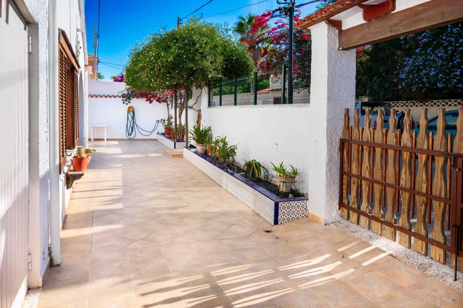 3 soveværelse Villa til salg i Albir med swimmingpool garage - € 639.000 (Ref: 9543531)