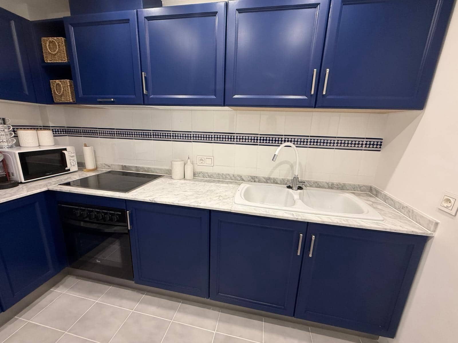 2 soverom Leilighet til leie i Albir med svømmebasseng garasje - € 1 500 (Ref: 9583476)