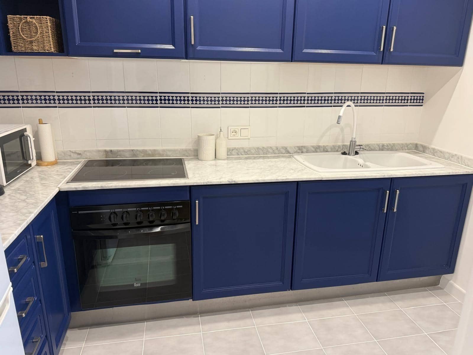 2 soverom Leilighet til leie i Albir med svømmebasseng garasje - € 1 500 (Ref: 9583476)