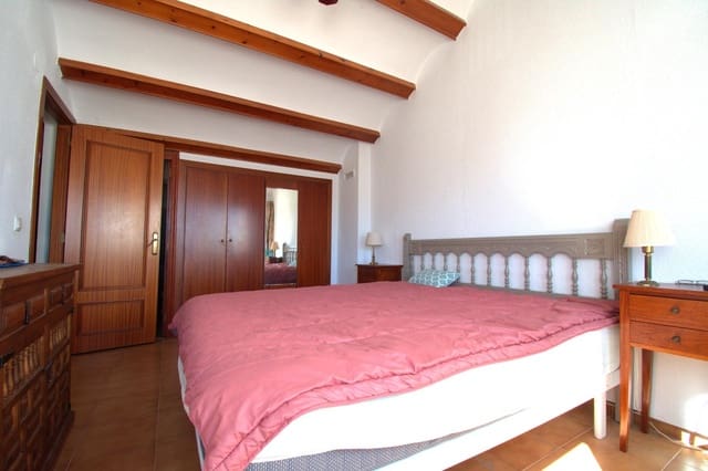 4 makuuhuone Rivitalo myytävänä paikassa Alfaz del Pi / L'Alfàs del Pi mukana uima-altaan 
autotalli - 347 500 € (Ref: 9615368)