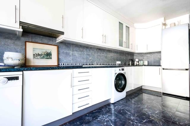 4 sovrum Radhus till salu i Alfaz del Pi / L'Alfàs del Pi med pool garage - 347 500 € (Ref: 9615368)