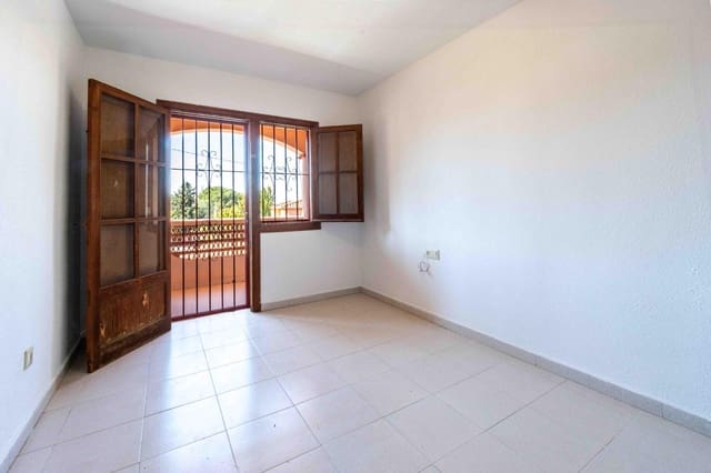 3 quarto Moradia em Banda para venda em Albir, Alfaz del Pi / L'Alfàs del Pi com piscina - 361 500 € (Ref: 9627436)
