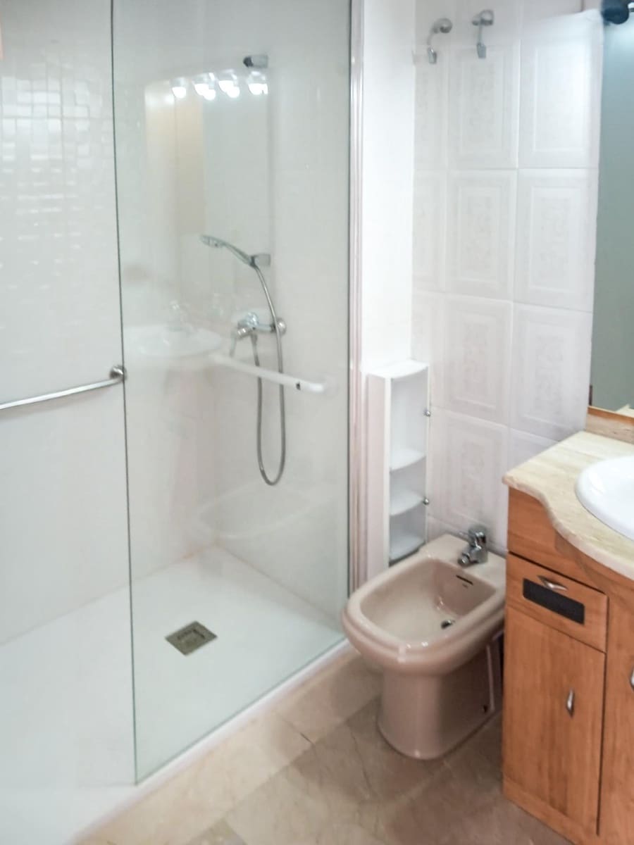 2 soveværelse Lejlighed til leje i Alfaz del Pi / L'Alfas del Pi med swimmingpool - € 1.500 (Ref: 9637502)