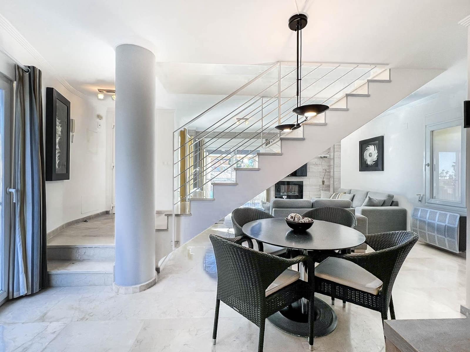 2 bedroom Villa for sale in La Nucia - € 385,000 (Ref: 9648056)