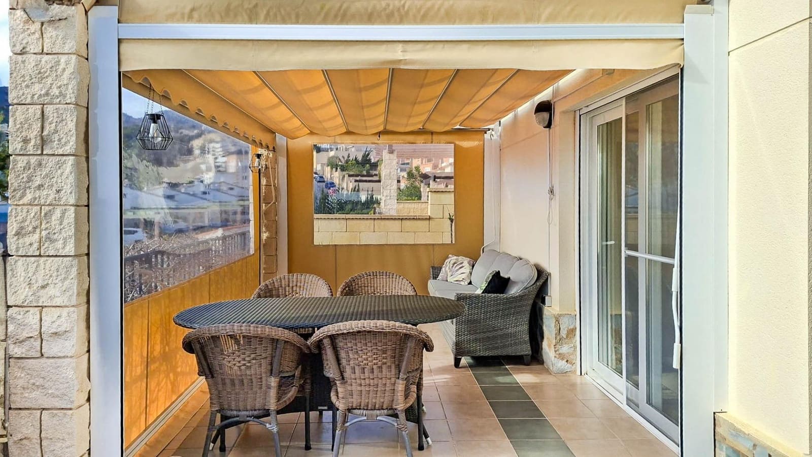 2 soverom Villa til salgs i La Nucia - € 385 000 (Ref: 9648056)