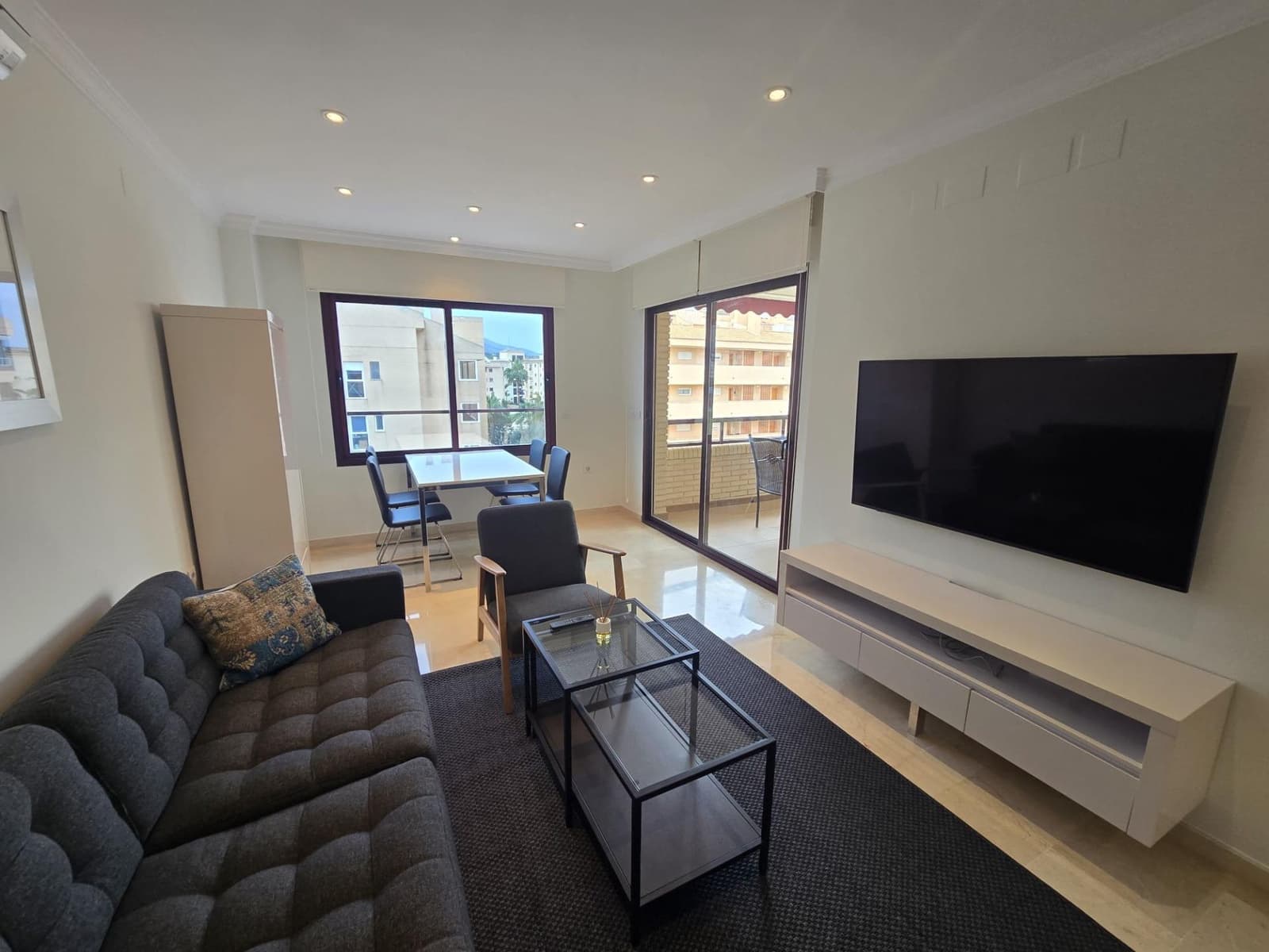 1 soverom Leilighet til leie i Albir med svømmebasseng - € 1 250 (Ref: 9686357)