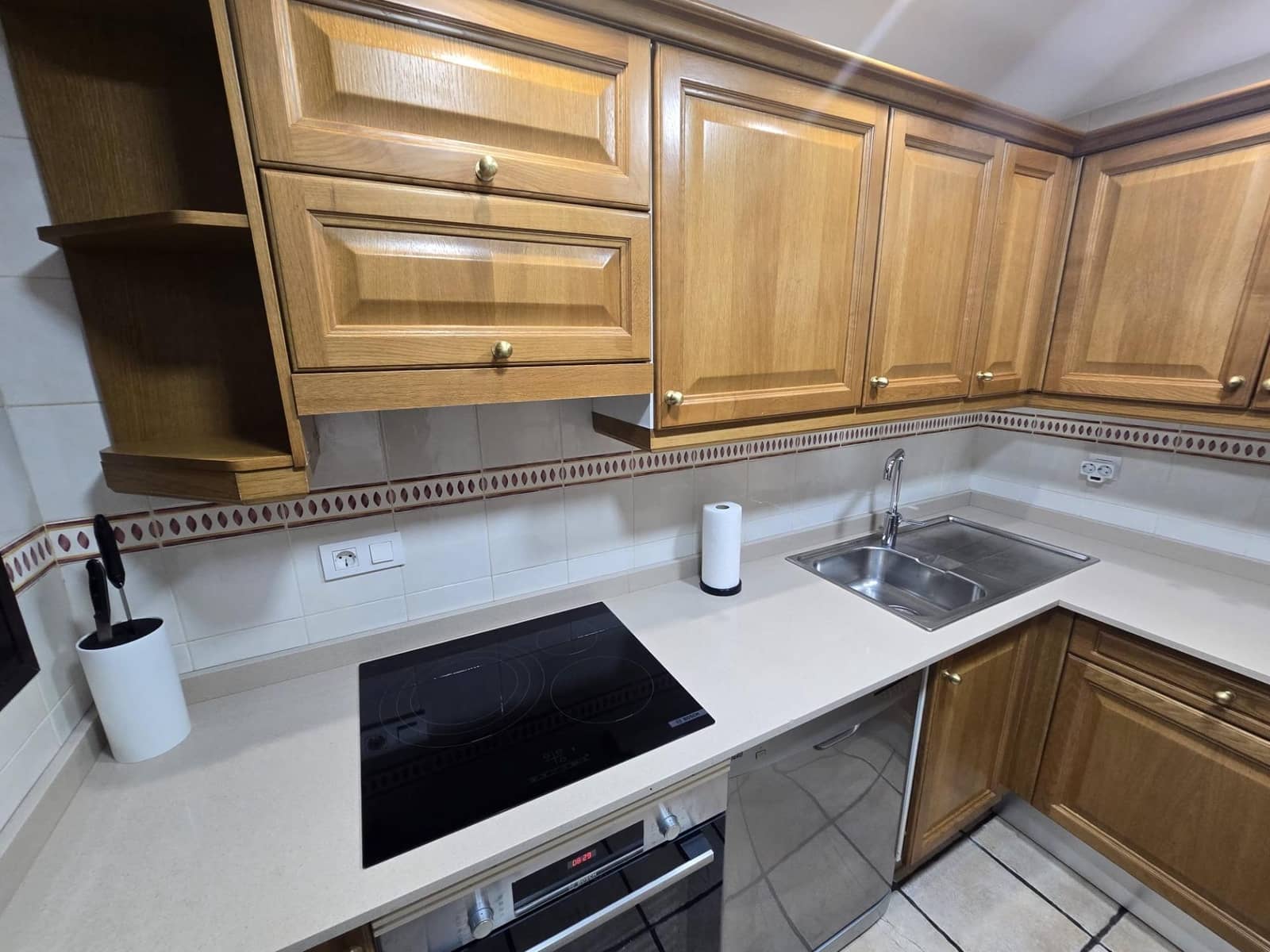 1 soverom Leilighet til leie i Albir med svømmebasseng - € 1 250 (Ref: 9686357)