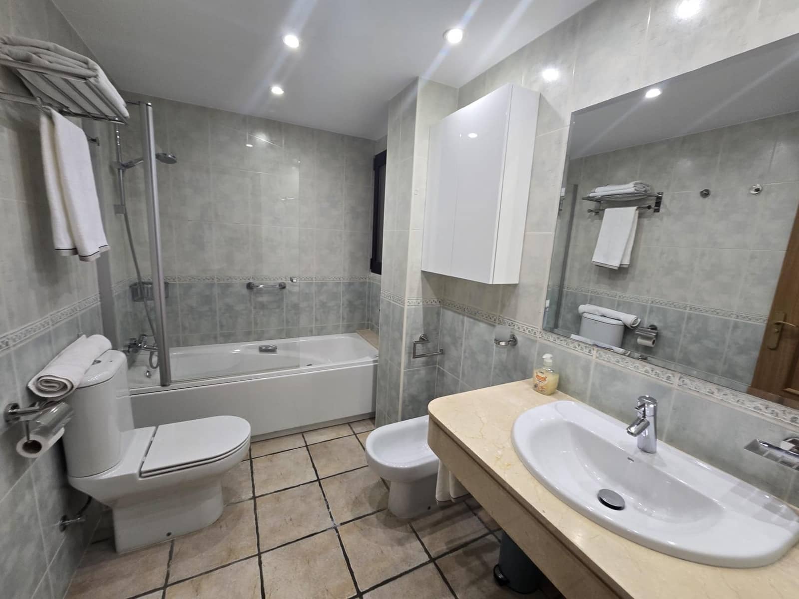 1 soverom Leilighet til leie i Albir med svømmebasseng - € 1 250 (Ref: 9686357)