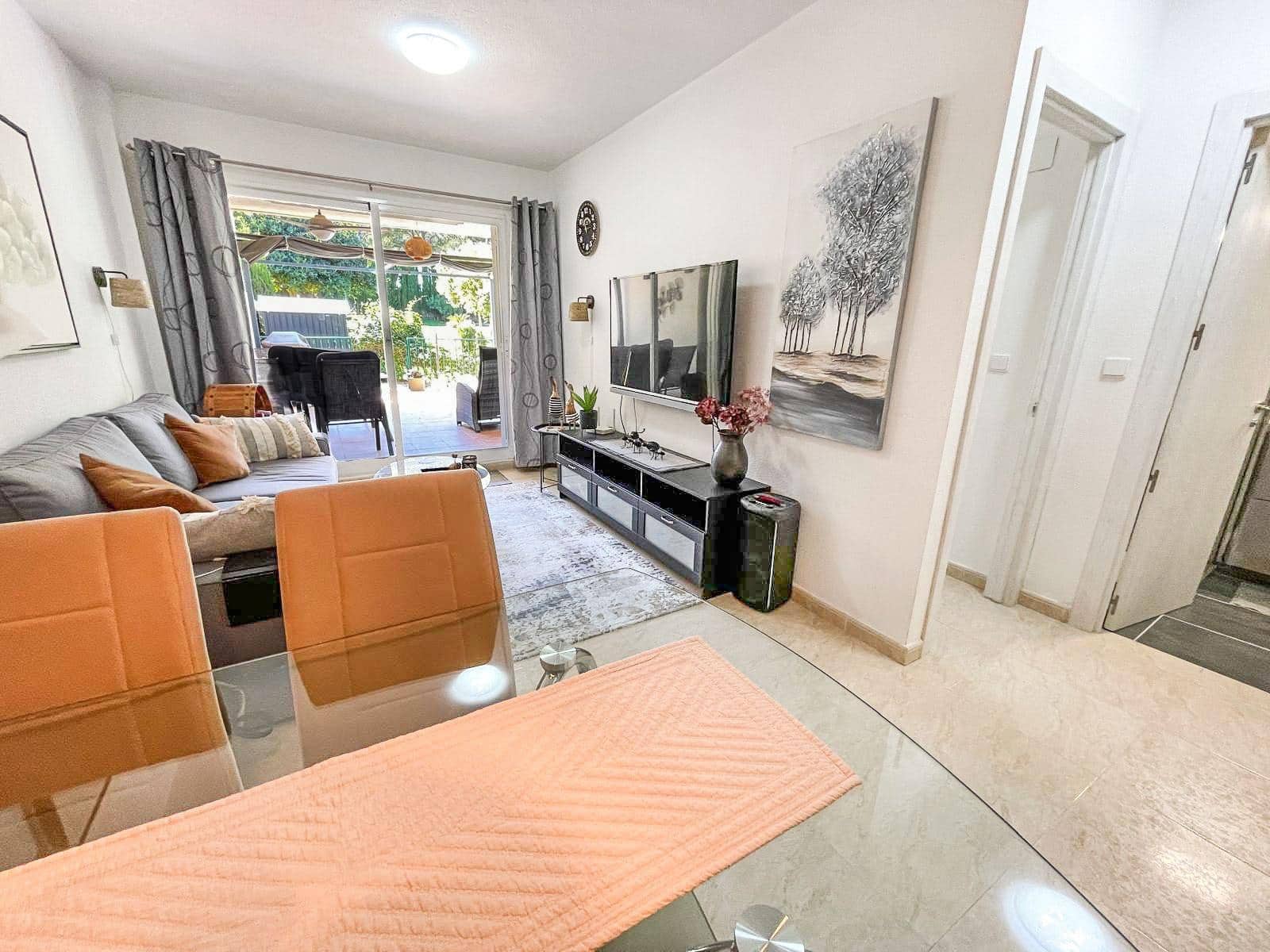 2 bedroom Beach Apartment for sale in Albir with pool garage - € 299,000 (Ref: 9714878)