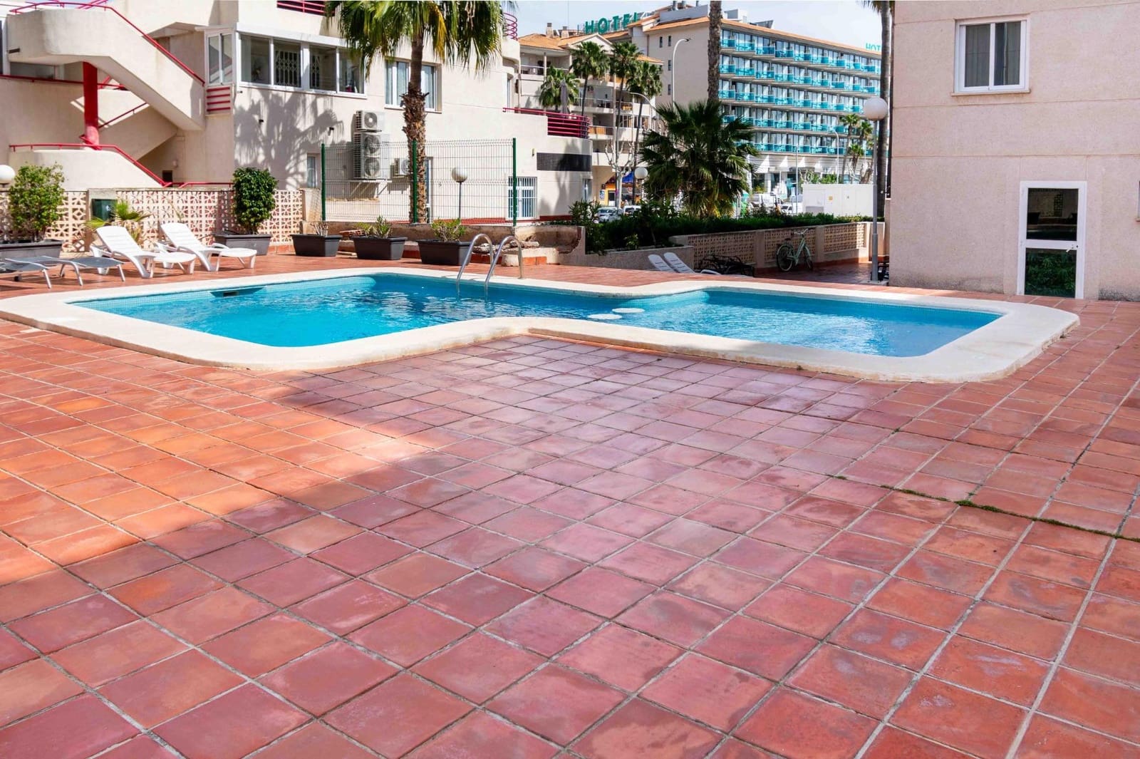 1 bedroom Beach Apartment for rent in Albir with pool - € 1,100 (Ref: 9719853)