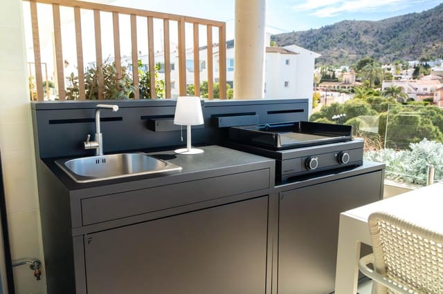 2 soveværelse Lejlighed til salg i Albir, Alfaz del Pi / L'Alfàs del Pi med swimmingpool garage - € 995.000 (Ref: 9726601)