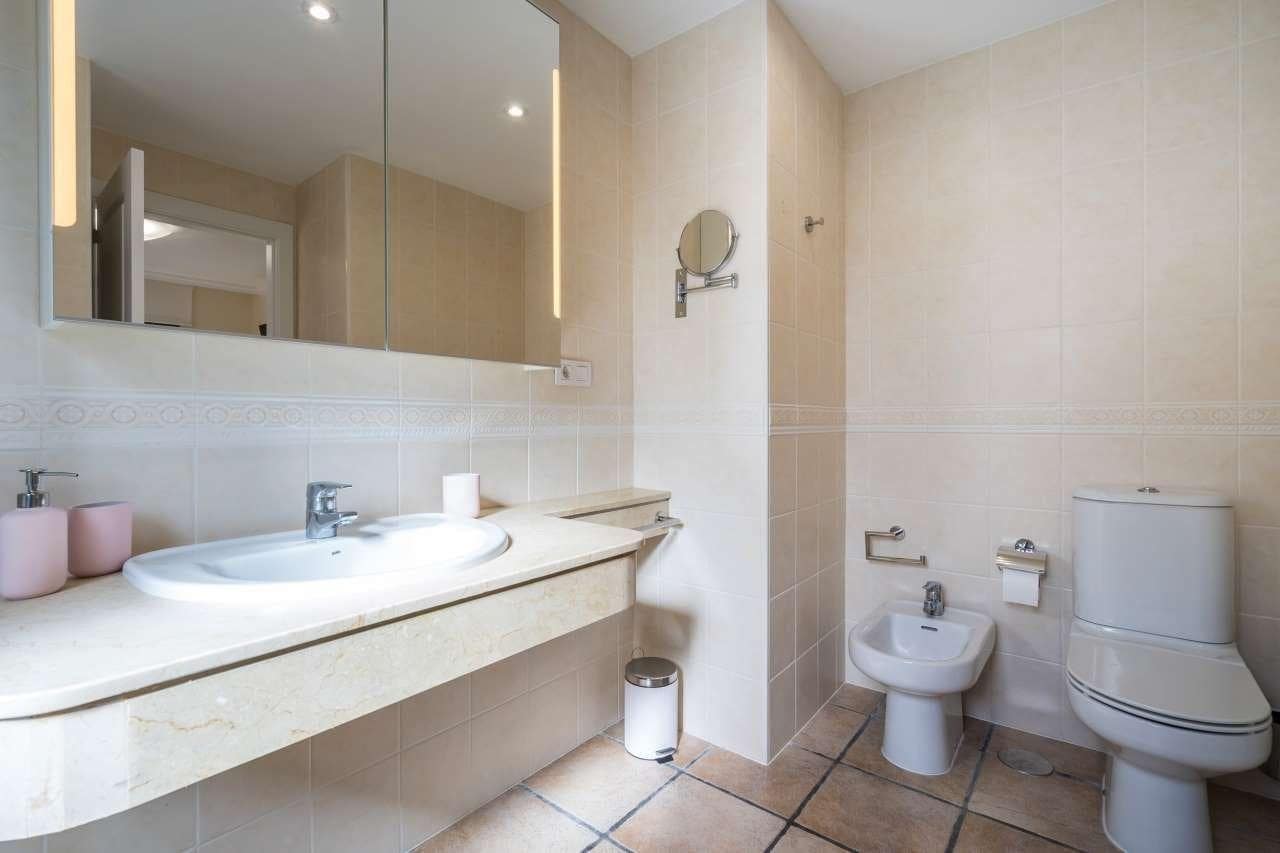 2 bedroom Apartment for rent in Albir with pool - € 1,100 (Ref: 9735530)