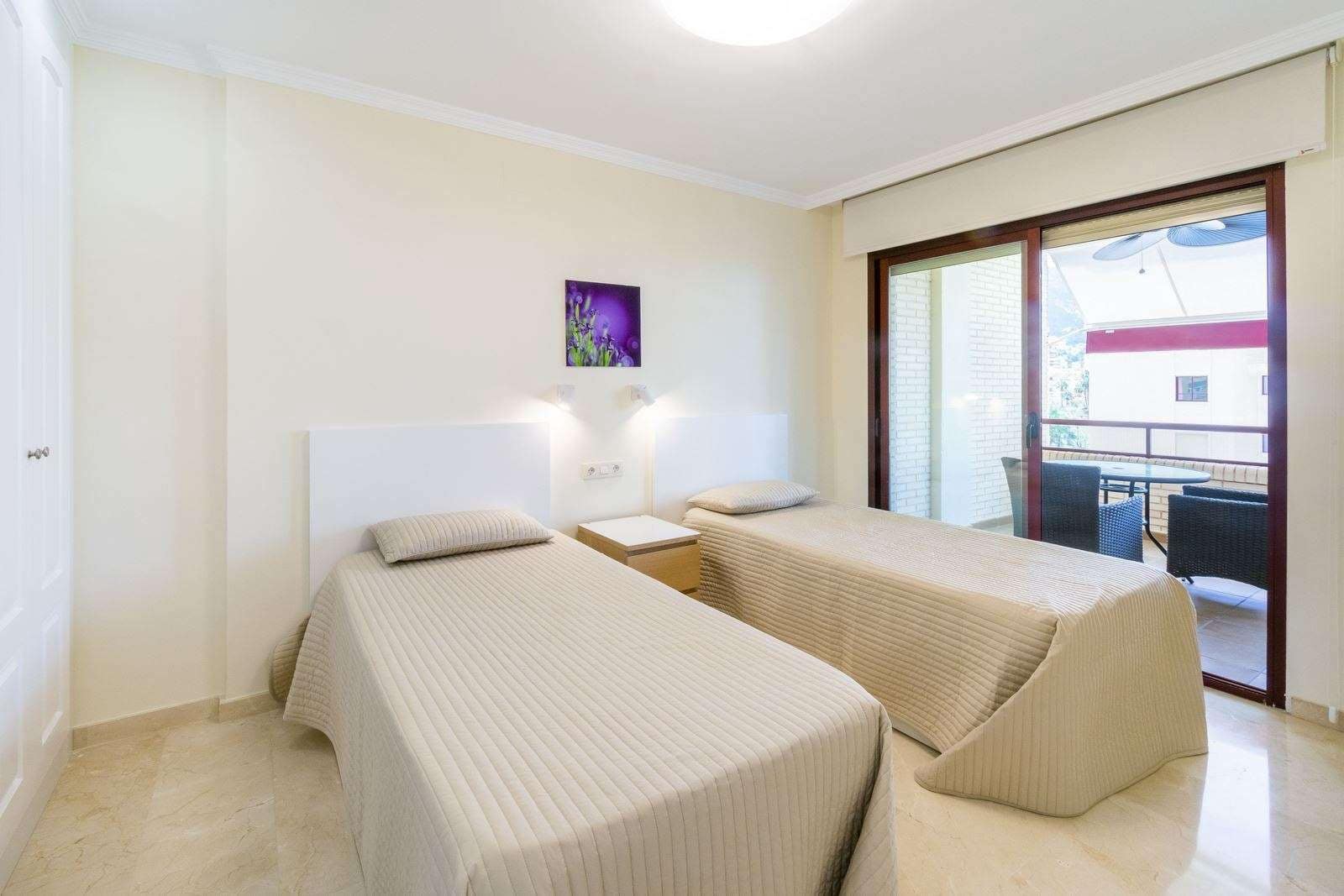 1 bedroom Apartment for rent in Albir with pool - € 1,350 (Ref: 9761932)