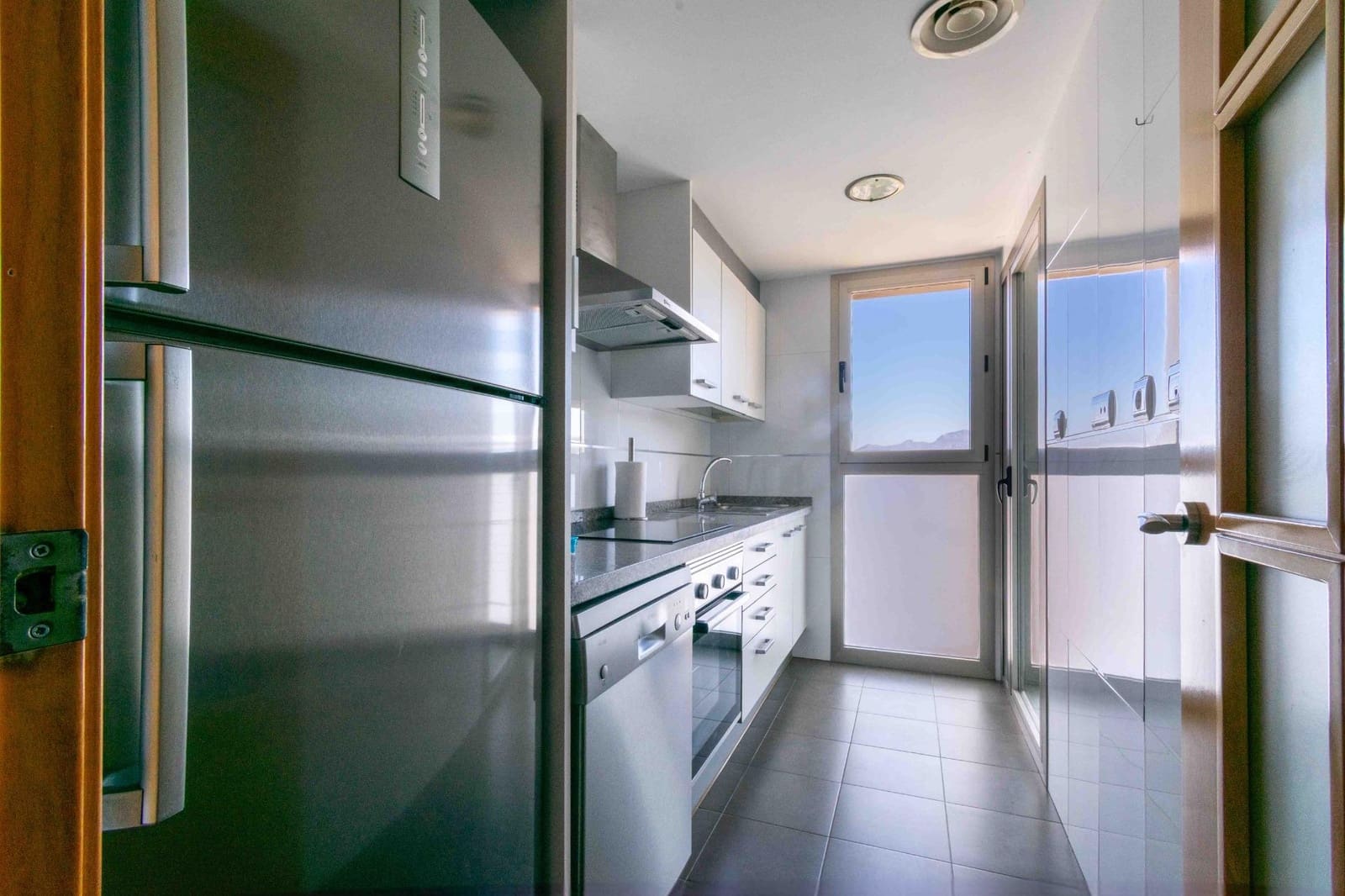 2 slaapkamer Appartement te koop in Benidorm met zwembad garage - € 380.000 (Ref: 9806430)