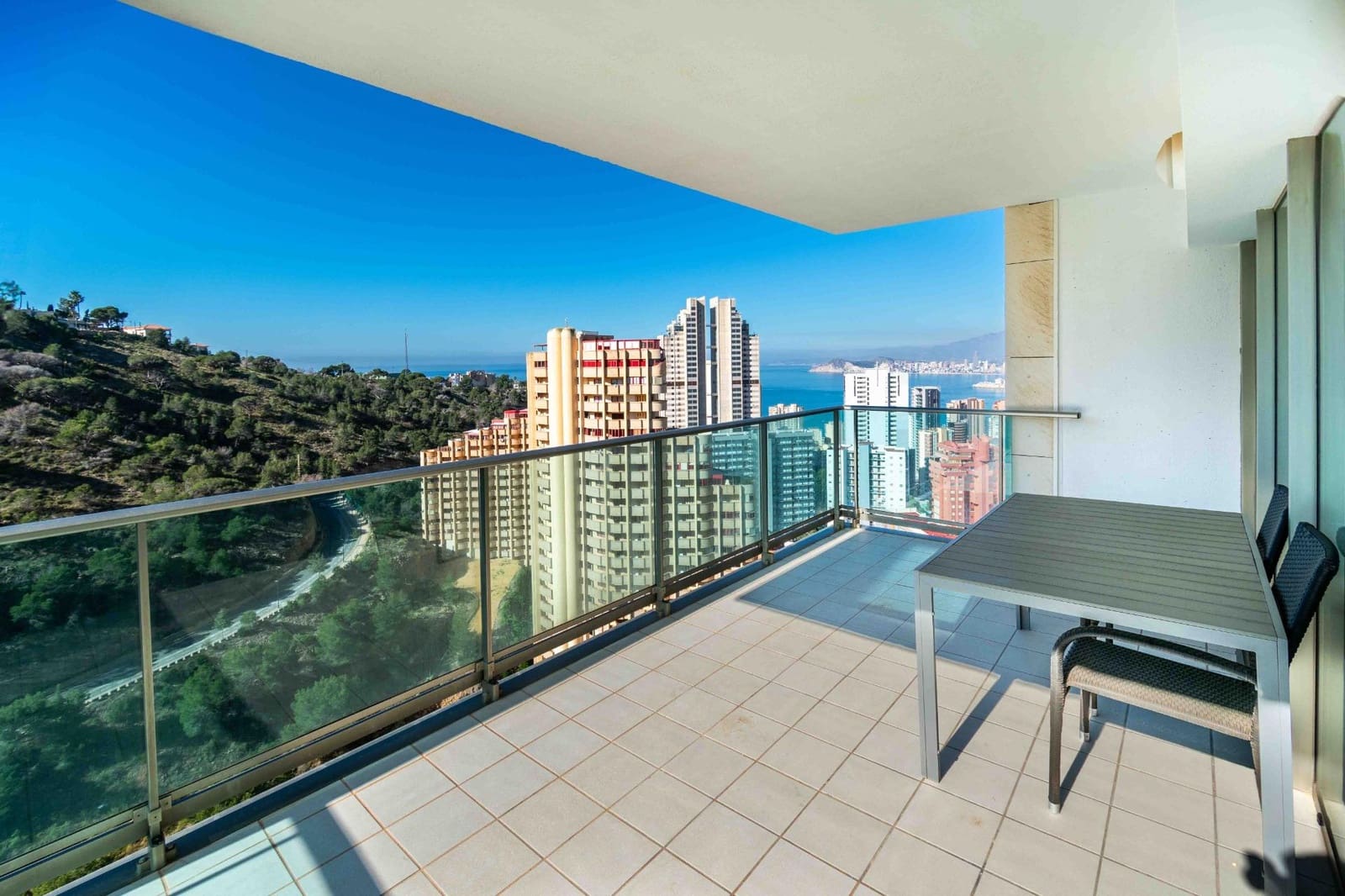 2 slaapkamer Appartement te koop in Benidorm met zwembad garage - € 380.000 (Ref: 9806430)