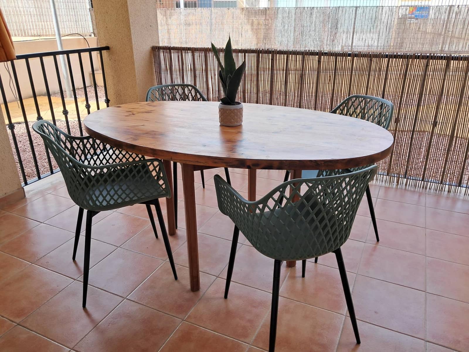 2 Zimmer Apartment zu vermieten in Albir mit Pool - 1.400 € (Ref: 9807892)