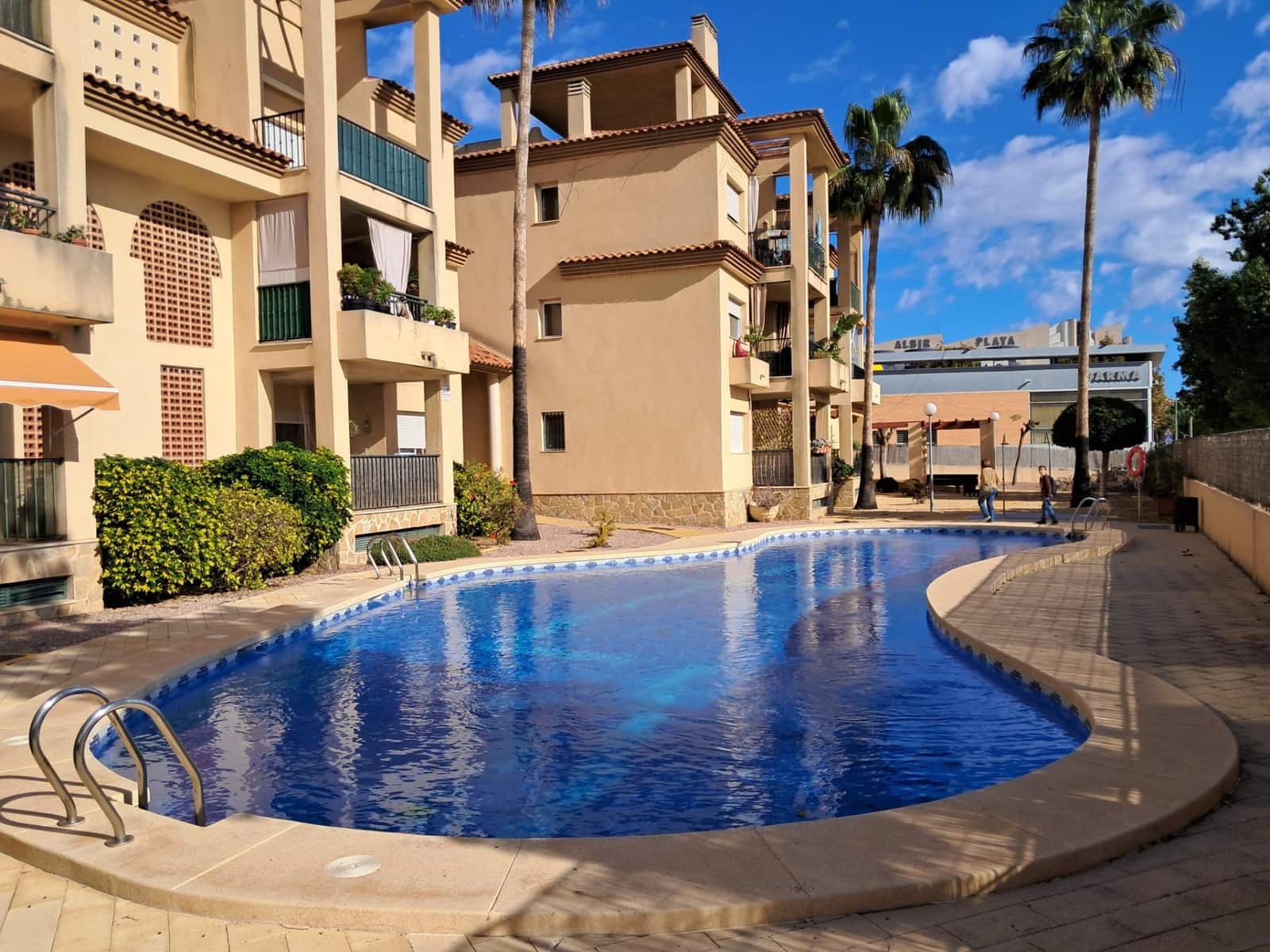 2 Zimmer Apartment zu vermieten in Albir mit Pool - 1.400 € (Ref: 9807892)