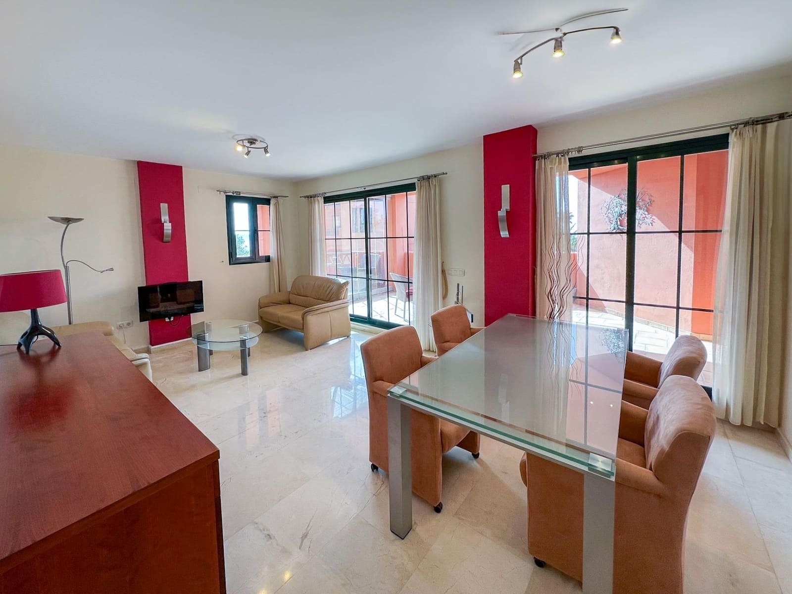 2 slaapkamer Appartement te huur in Finestrat met zwembad garage - € 1.350 (Ref: 9825203)