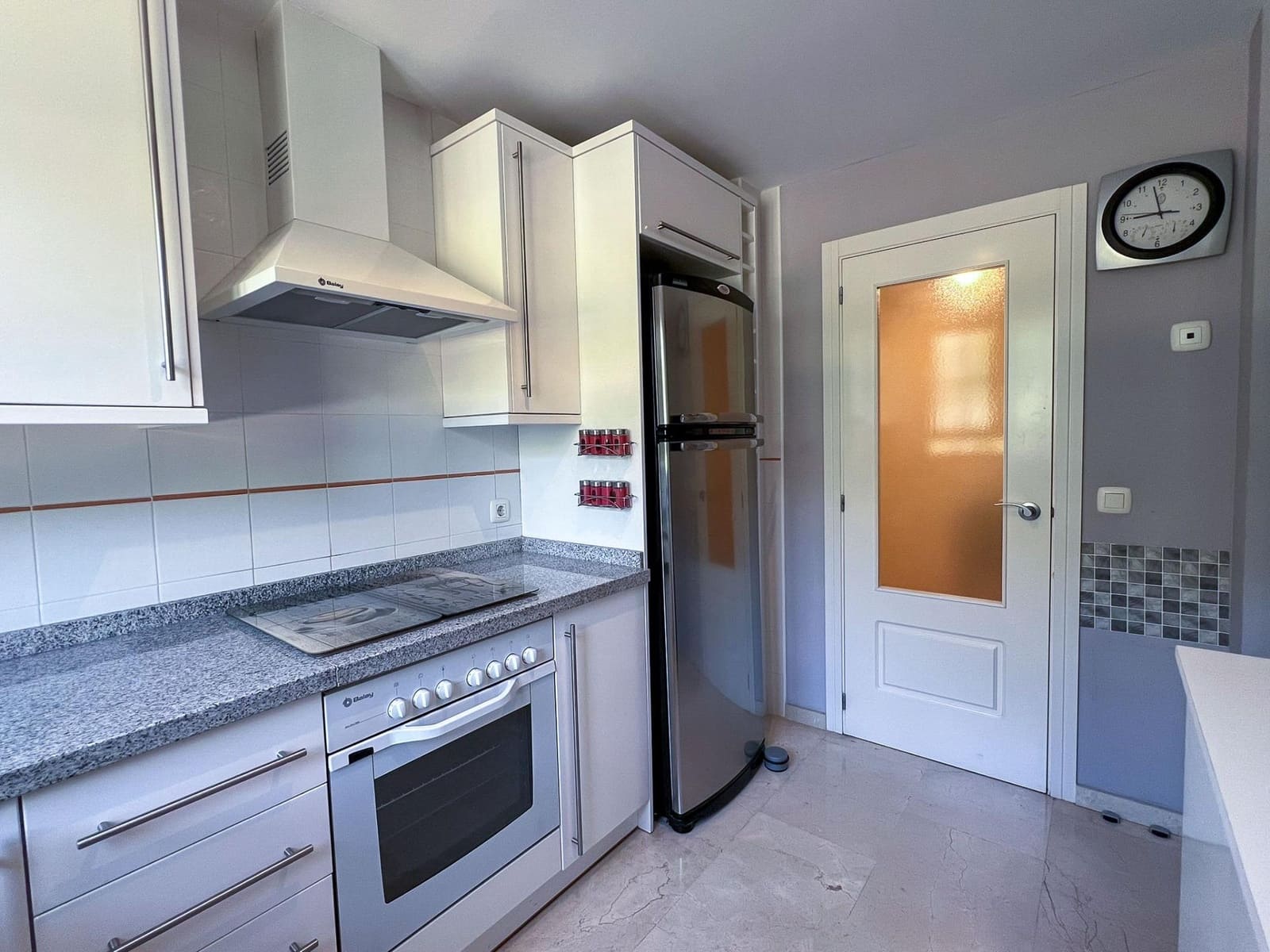 2 slaapkamer Appartement te huur in Finestrat met zwembad garage - € 1.350 (Ref: 9825203)